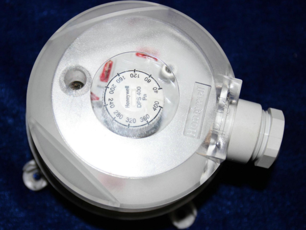 cong-tac-chenh-ap-honeywell-dps400