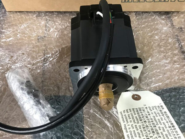 dong-co-servo-mitsubishi-hc-uf43k