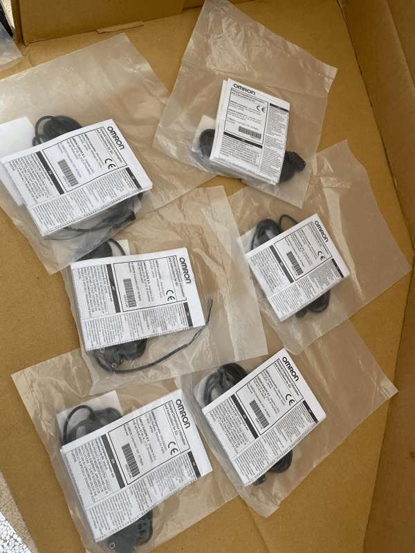 cam-bien-quang-omron-e3t-sl21m