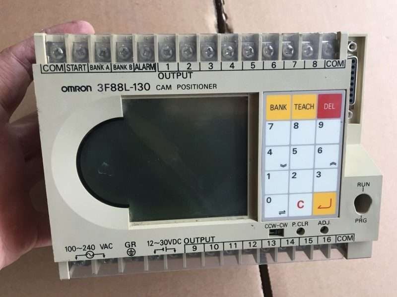 bo-dieu-khien-omron-3f88l-130