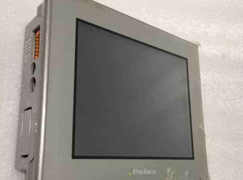 man-hinh-proface-ast3401-t1-d24