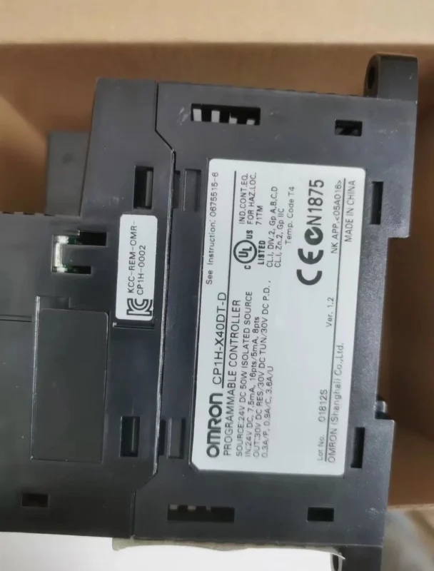 bo-lap-trinh-omron-cp1h-x40dt-d