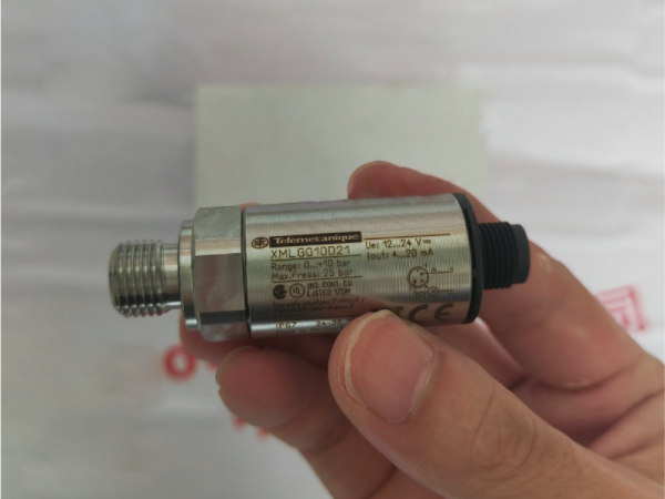 cam-bien-telemecanique-xmlpm01gc21f