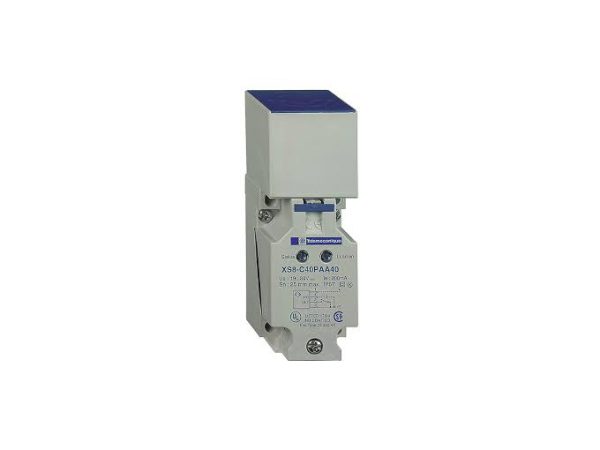 cam-bien-telemecanique-xs8c40nc449