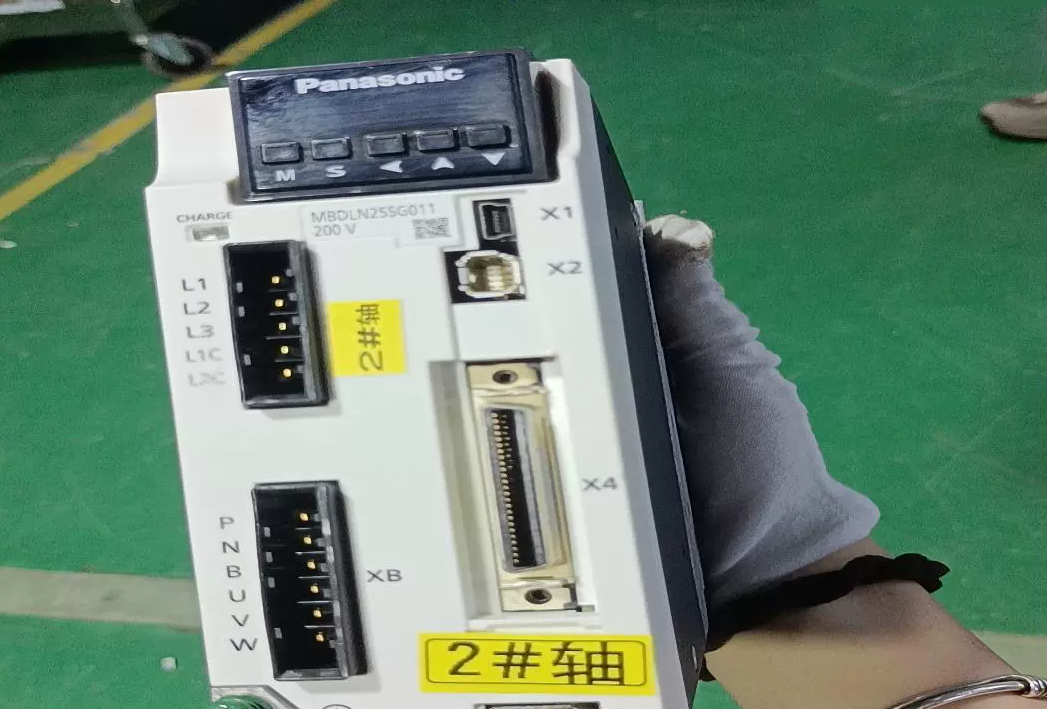 servo-driver-panasonic-mbdln25sg011